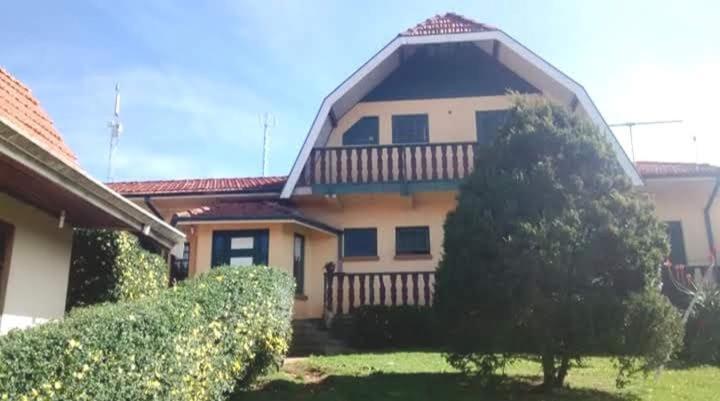 Casa Campos Val Luxo, Familia Pensão Campos do Jordão